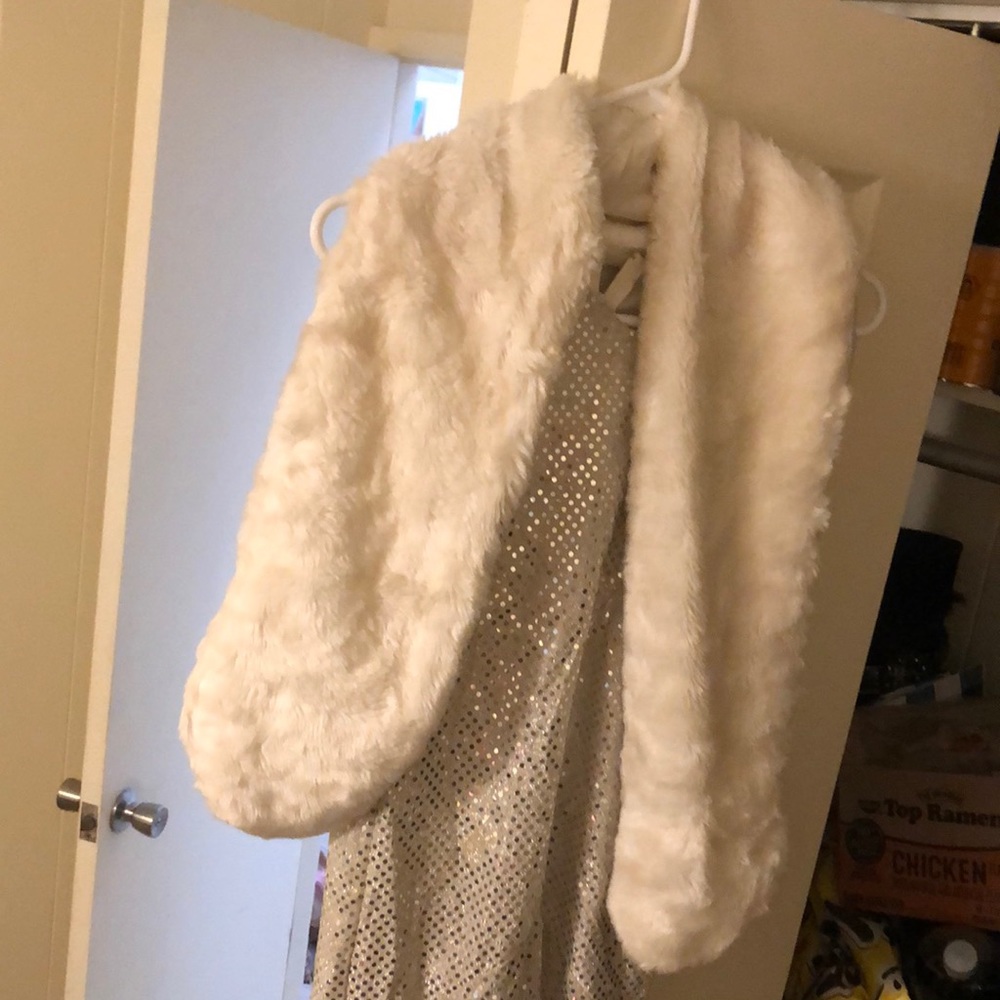 Chasing fireflies sparkly dress with fur wrap size 6